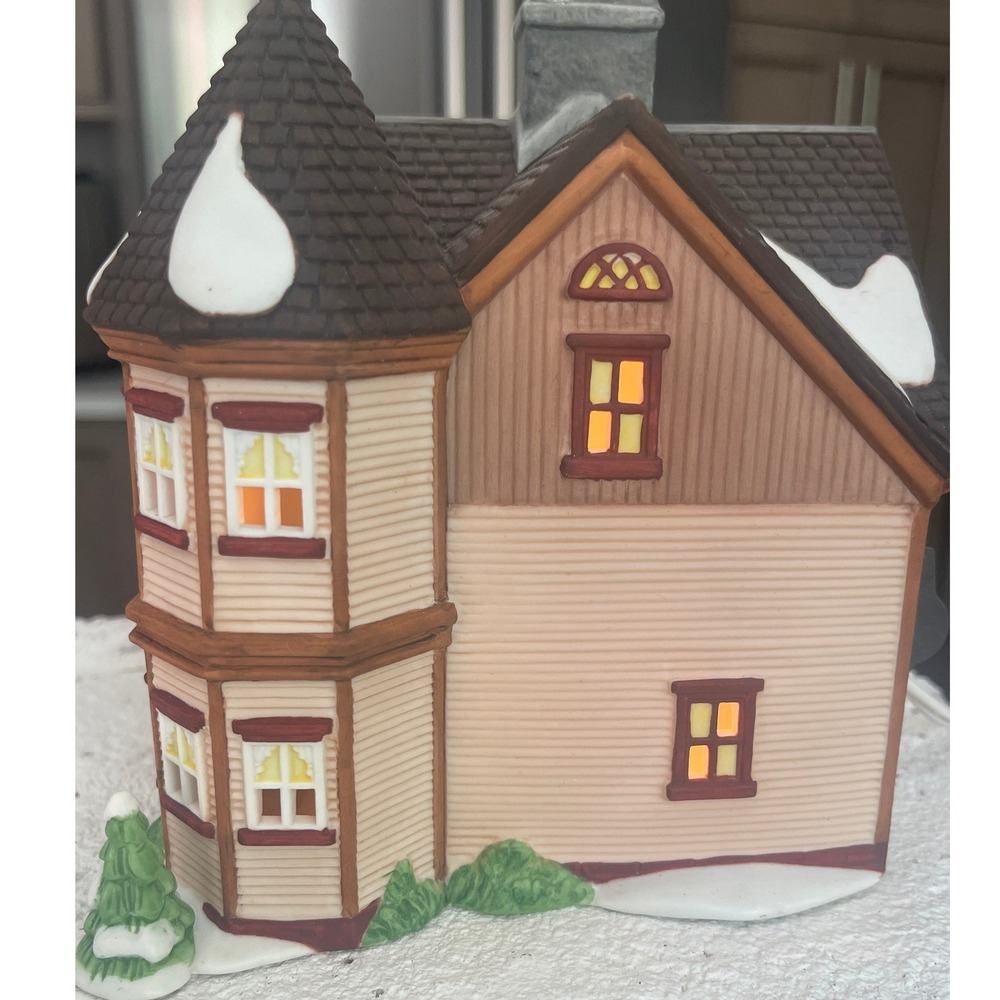 Dept 56 New England Village THOMAS T JULIAN House 56569 Heritage Village 1995 - Picture 3 of 7